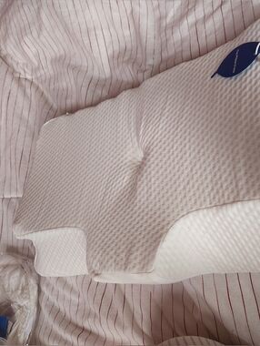 CozyRest Memory Foam Neck Pillow And Colling Pillow Case.